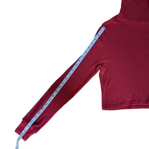 Garage Red Turtleneck Ribbed Short Sweater Women Size Medium - Picture 9 of 12